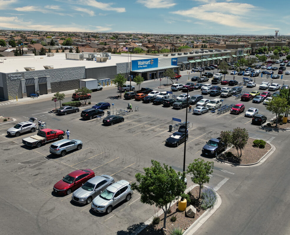 Wal-Mart - Edgemere & Zaragoza